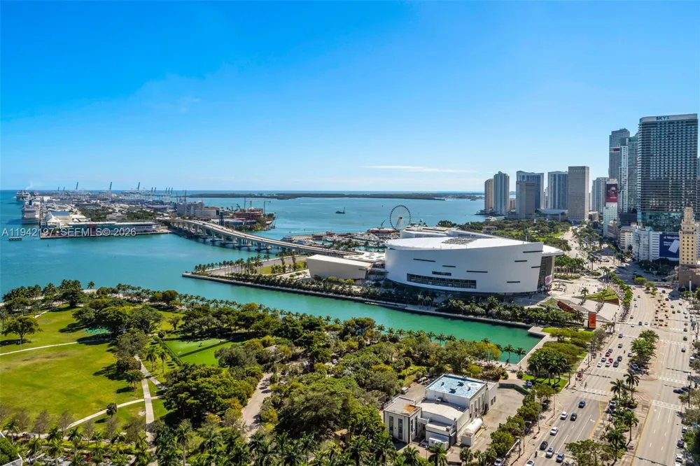 1100 Biscayne Blvd #2907 Miami, FL 33132