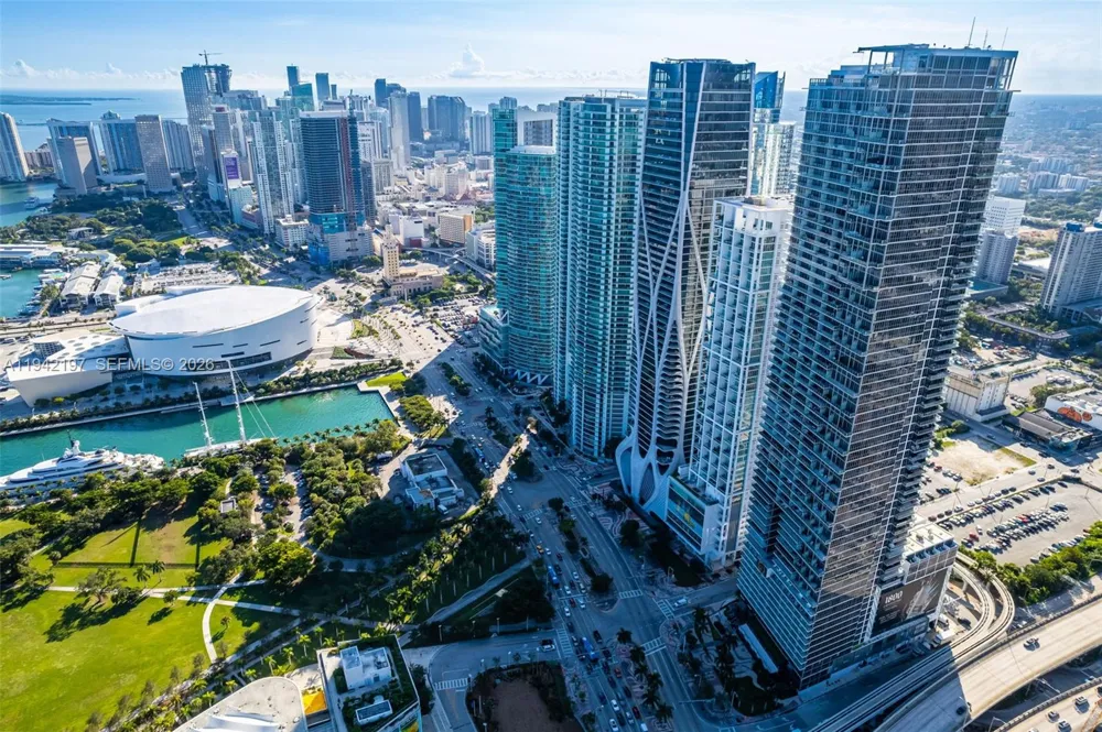 1100 Biscayne Blvd #2907 Miami, FL 33132