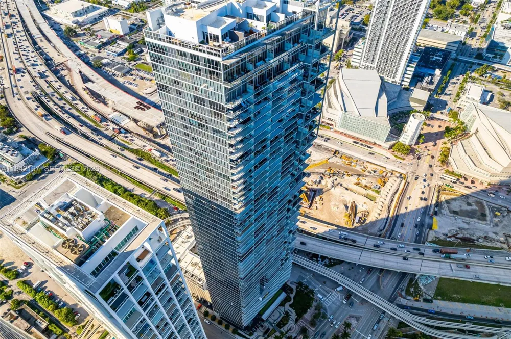 1100 Biscayne Blvd #2907 Miami, FL 33132