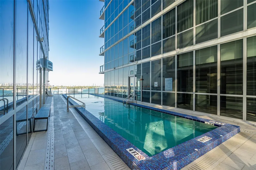 1100 Biscayne Blvd #2907 Miami, FL 33132