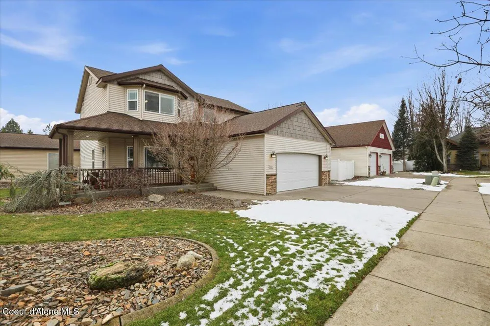 621 E Round Up Circle Hayden, ID 83835