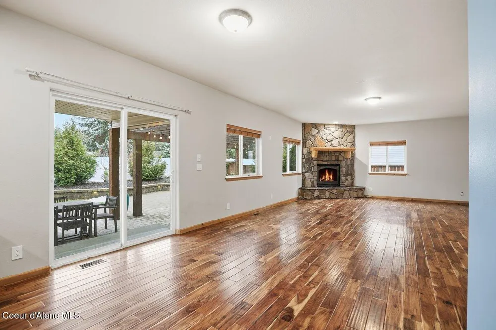 621 E Round Up Circle Hayden, ID 83835
