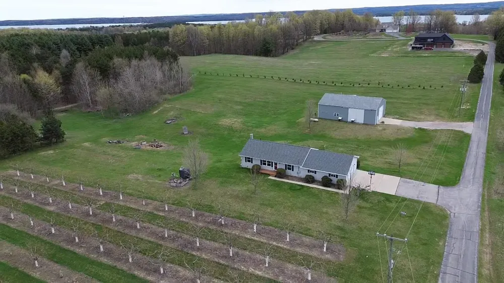 8392 Monarch Lane Whitewater Township, MI 49690