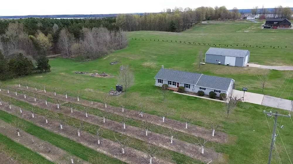 8392 Monarch Lane Whitewater Township, MI 49690