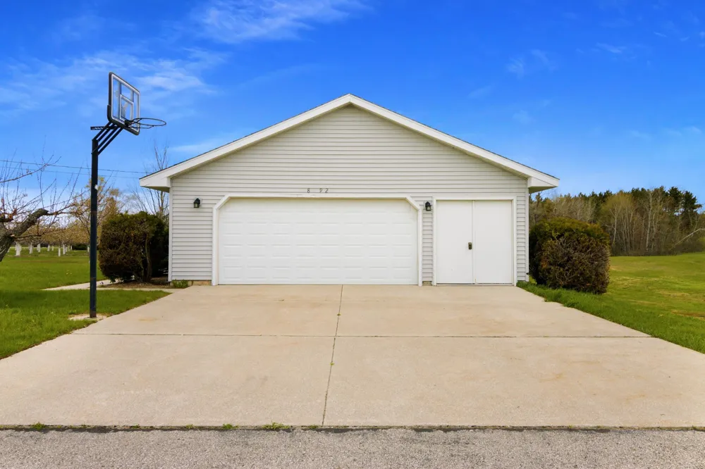 8392 Monarch Lane Whitewater Township, MI 49690