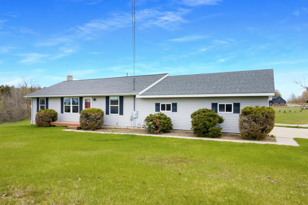 8392 Monarch Lane Whitewater Township, MI 49690