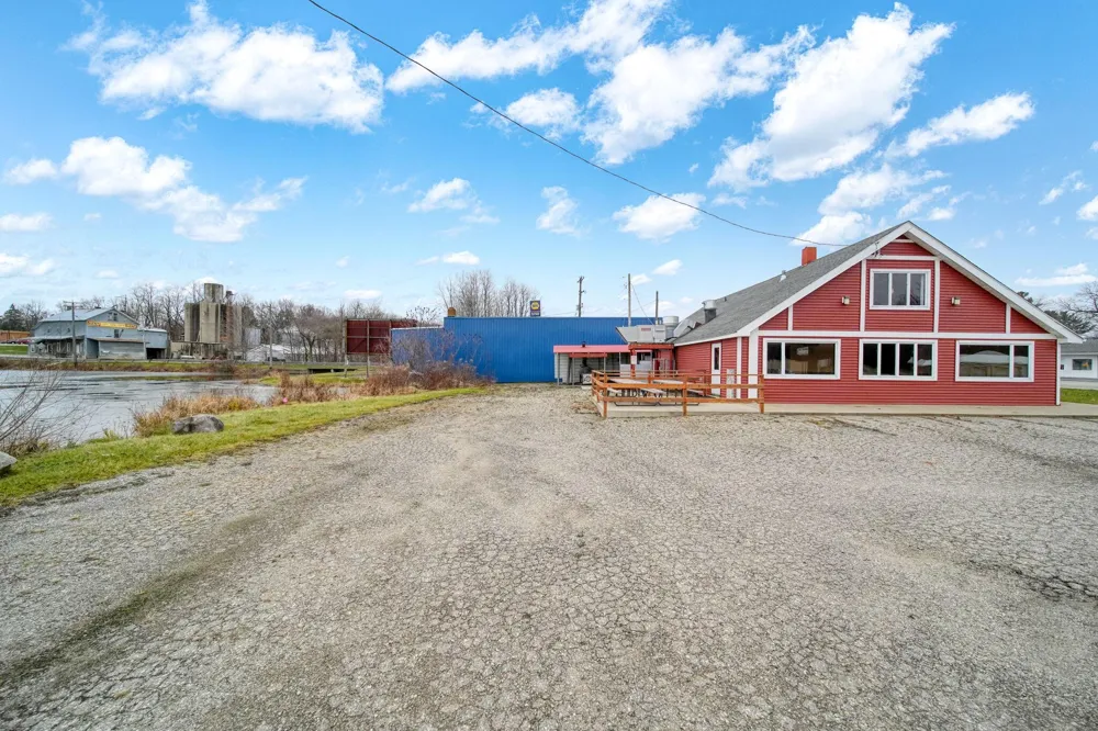 107 E Jackson Road Concord, MI 49237