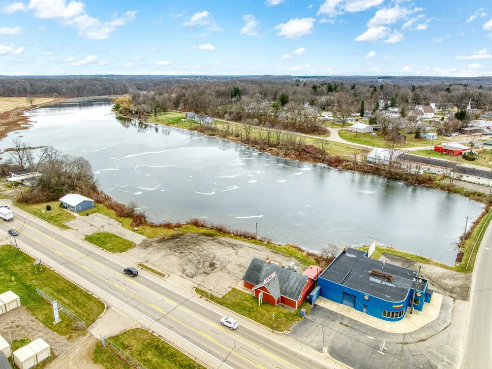 107 E Jackson Road Concord, MI 49237