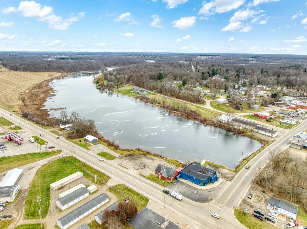 107 E Jackson Road Concord, MI 49237