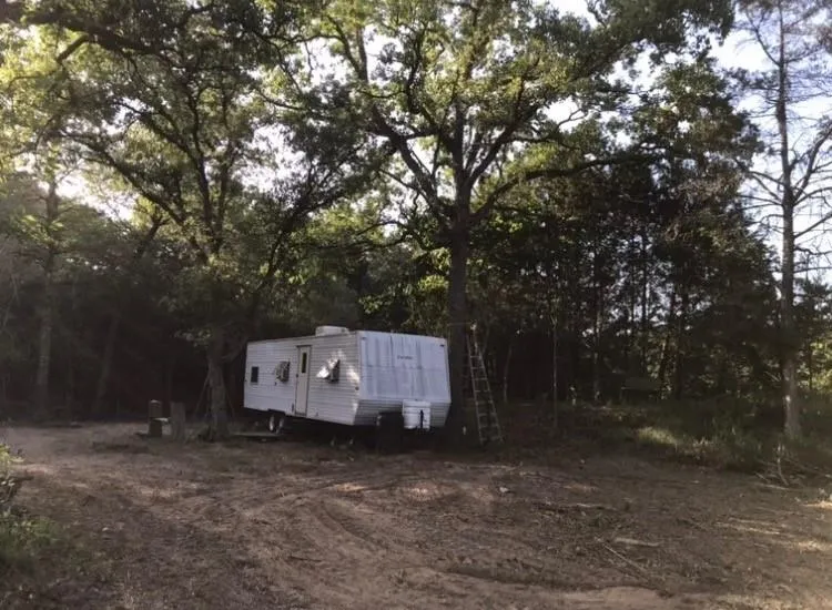 1803 Doe Run Drive Waelder, TX 78959