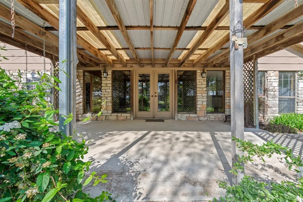 12914 Pfluger Berkman Lane Coupland, TX 78615