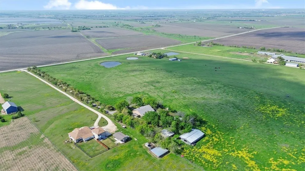 12914 Pfluger Berkman Lane Coupland, TX 78615