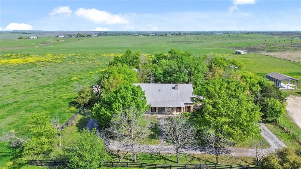 12914 Pfluger Berkman Lane Coupland, TX 78615