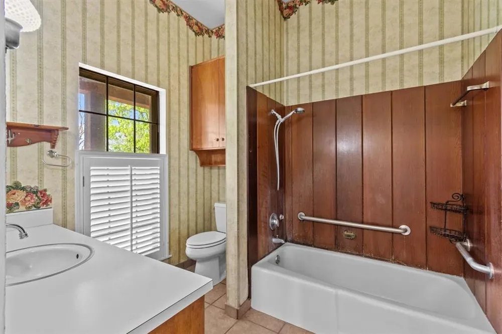 12914 Pfluger Berkman Lane Coupland, TX 78615