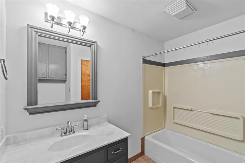 12914 Pfluger Berkman Lane Coupland, TX 78615
