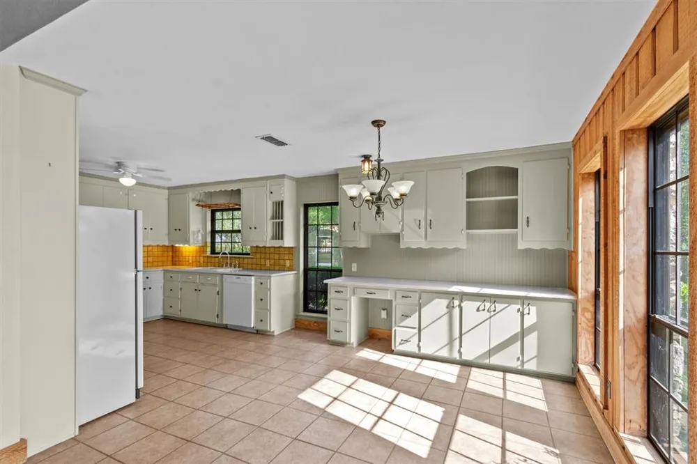 12914 Pfluger Berkman Lane Coupland, TX 78615