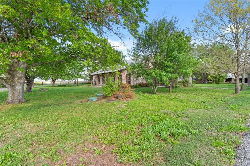 12914 Pfluger Berkman Lane Coupland, TX 78615