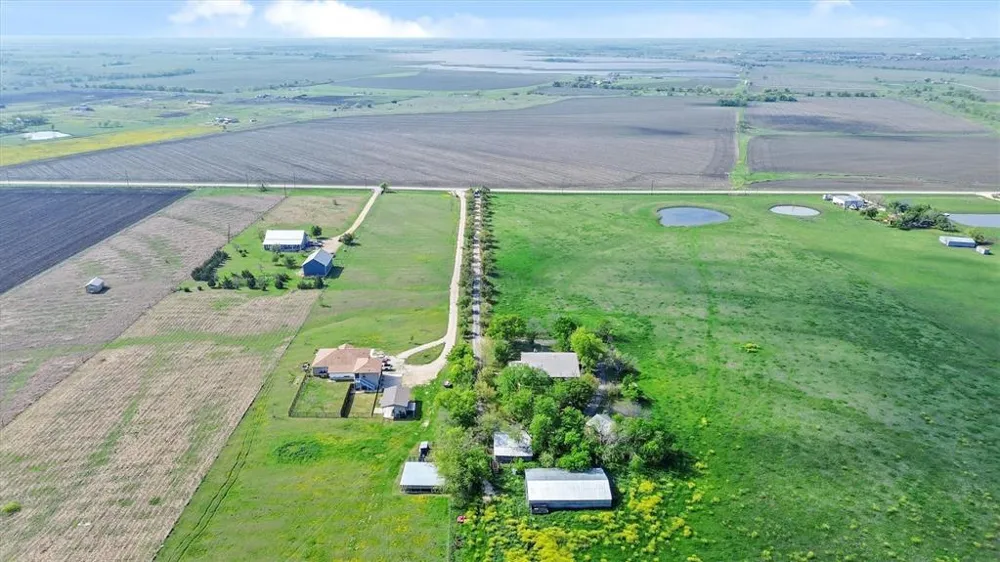 12914 Pfluger Berkman Lane Coupland, TX 78615
