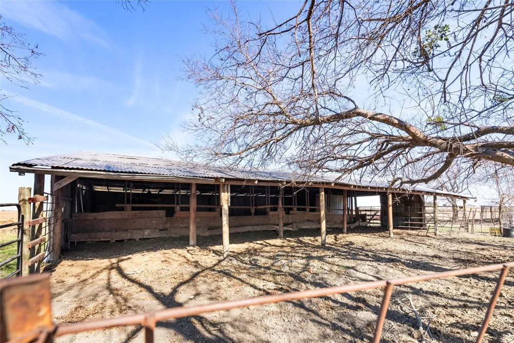 12914 Pfluger Berkman Lane Coupland, TX 78615