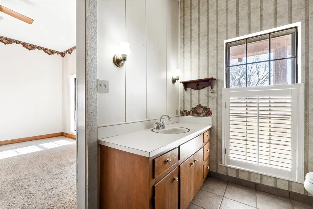 12914 Pfluger Berkman Lane Coupland, TX 78615