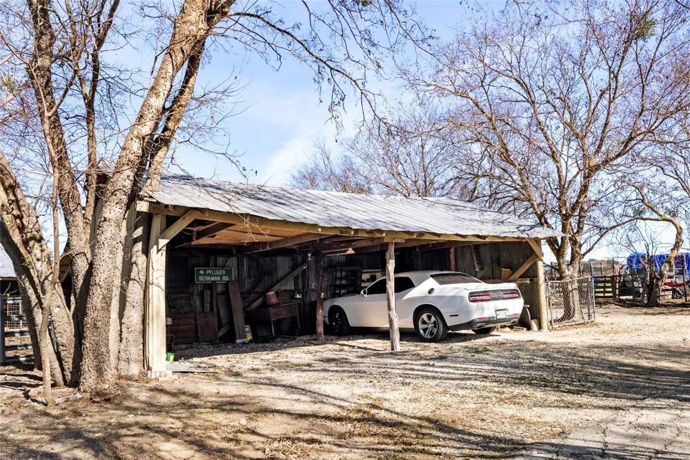 12914 Pfluger Berkman Lane Coupland, TX 78615