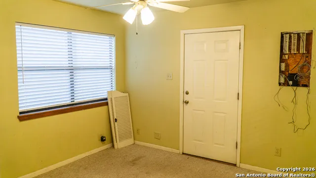 730 Main Utopia, TX 78884