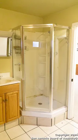 730 Main Utopia, TX 78884