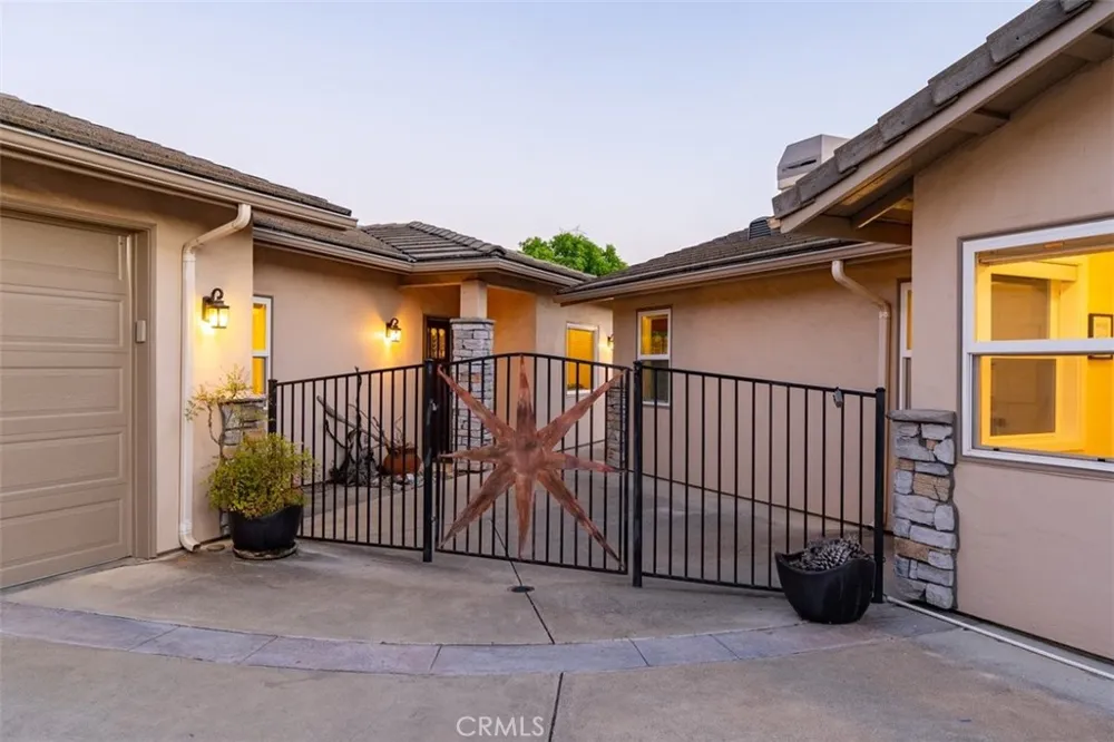 2035 Calle Pattito Templeton, CA 93465