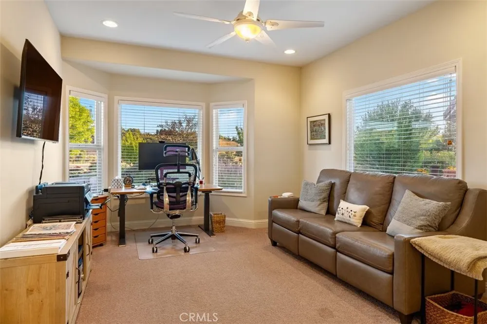 2035 Calle Pattito Templeton, CA 93465