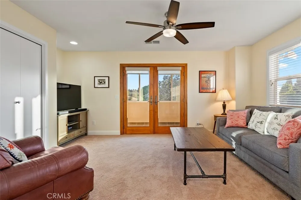 2035 Calle Pattito Templeton, CA 93465