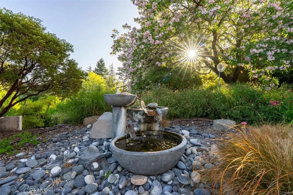 2035 Calle Pattito Templeton, CA 93465