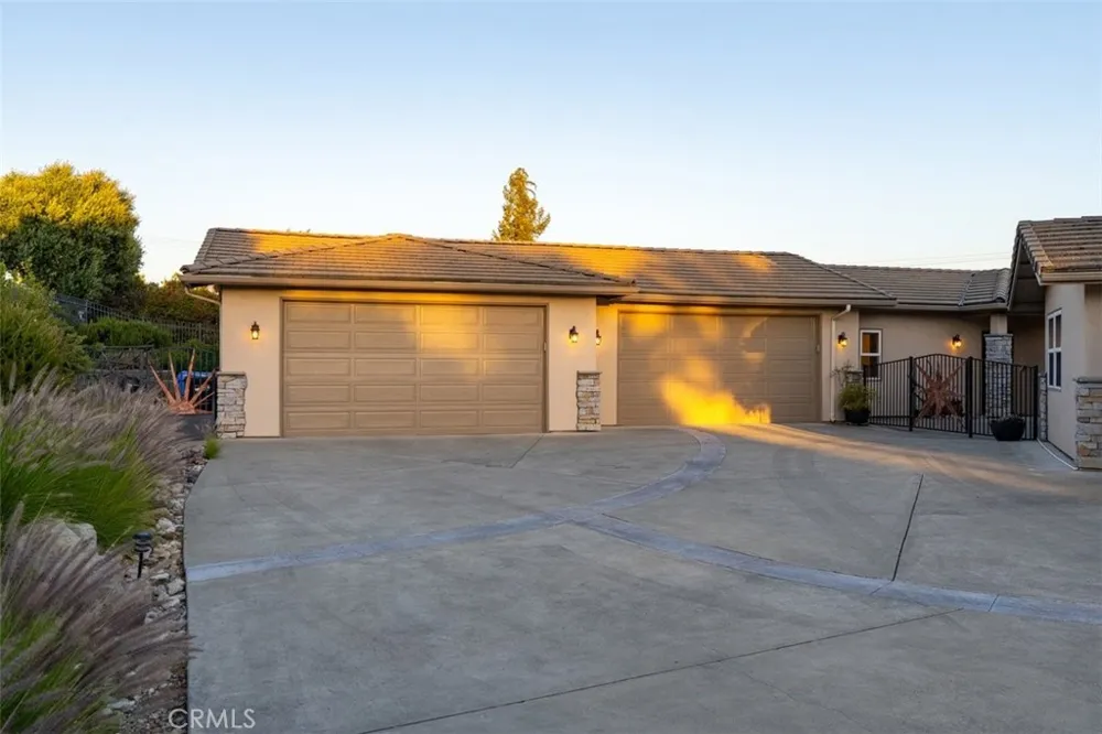 2035 Calle Pattito Templeton, CA 93465