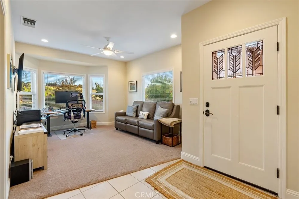2035 Calle Pattito Templeton, CA 93465