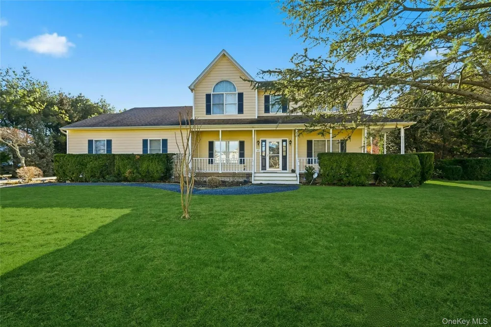 60 Water Terrace Southold, NY 11971