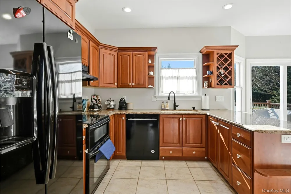 60 Water Terrace Southold, NY 11971