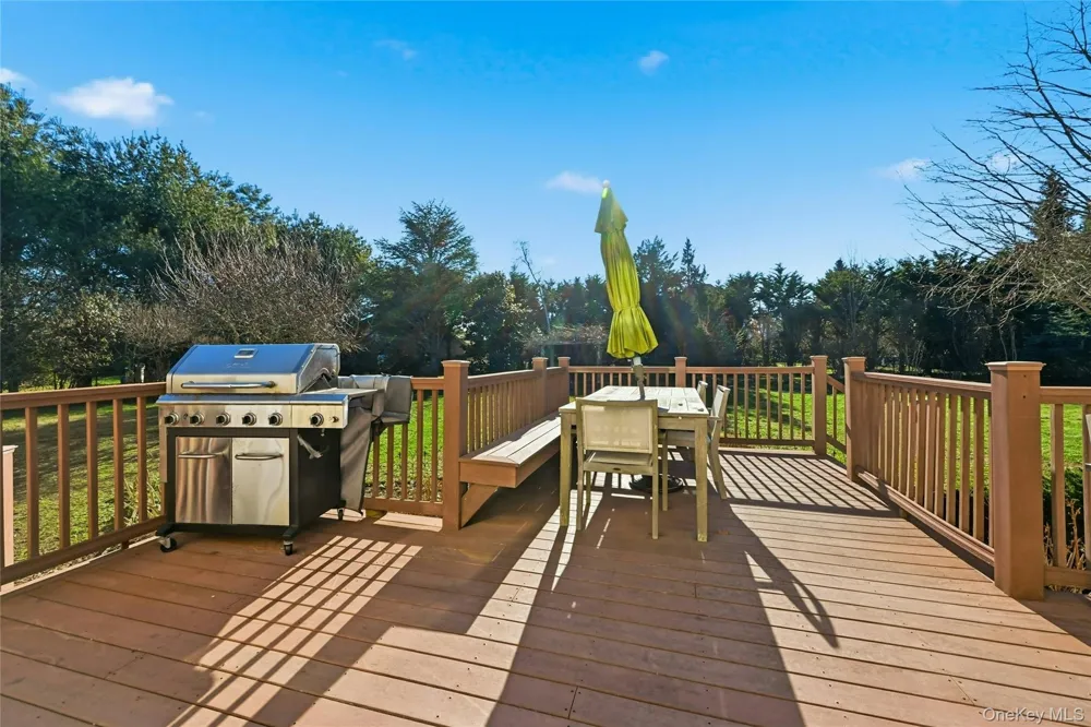 60 Water Terrace Southold, NY 11971