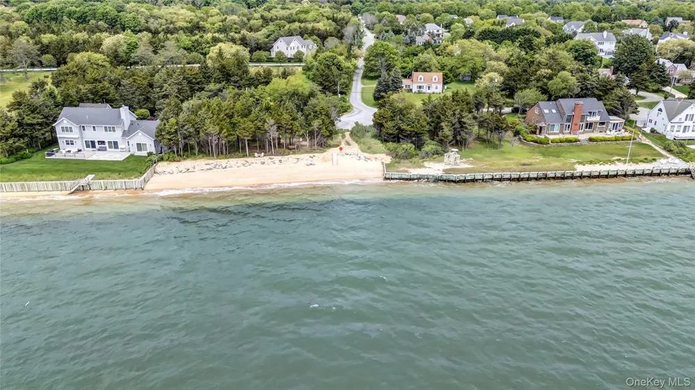 60 Water Terrace Southold, NY 11971