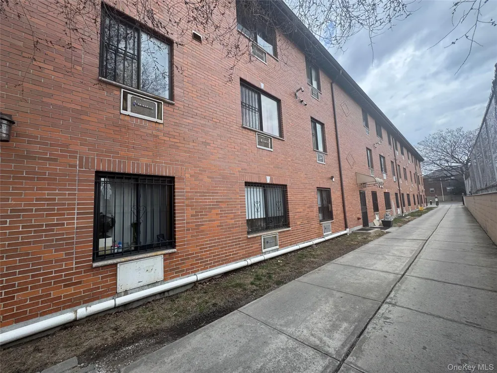 7548 Parsons Boulevard #2A Fresh Meadows, NY 11366