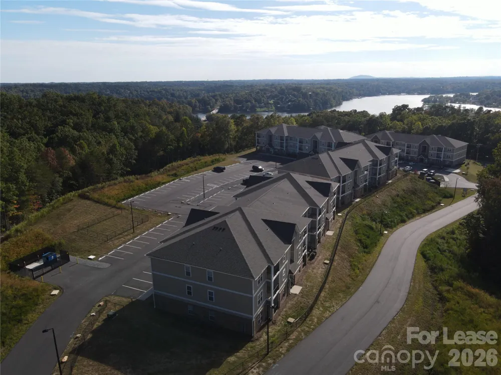 90 Riverside Drive Hickory, NC 28601