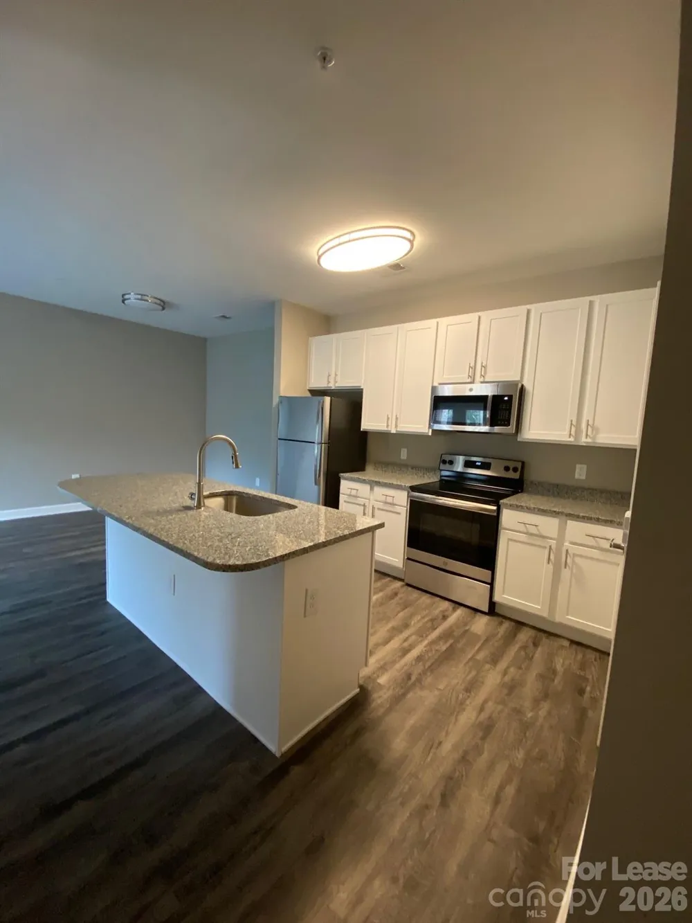 90 Riverside Drive Hickory, NC 28601