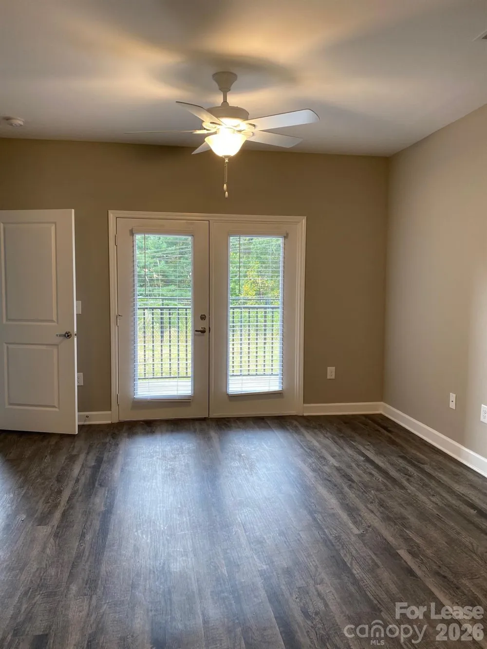 90 Riverside Drive Hickory, NC 28601
