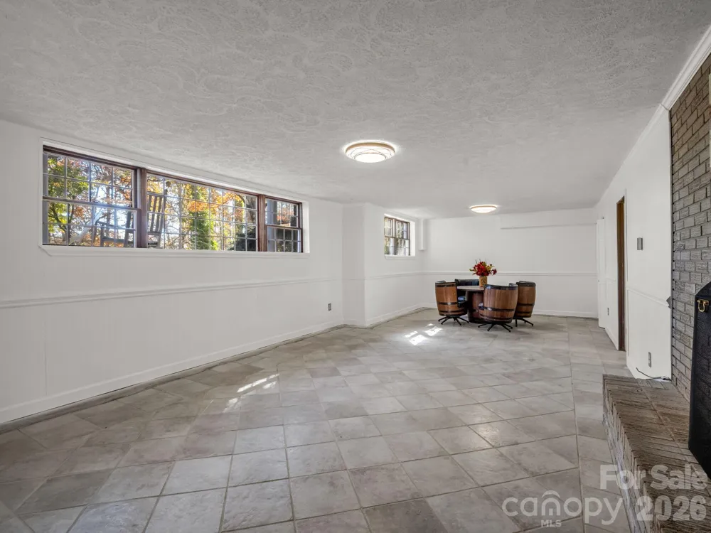 1867 Fruitland Road Hendersonville, NC 28792