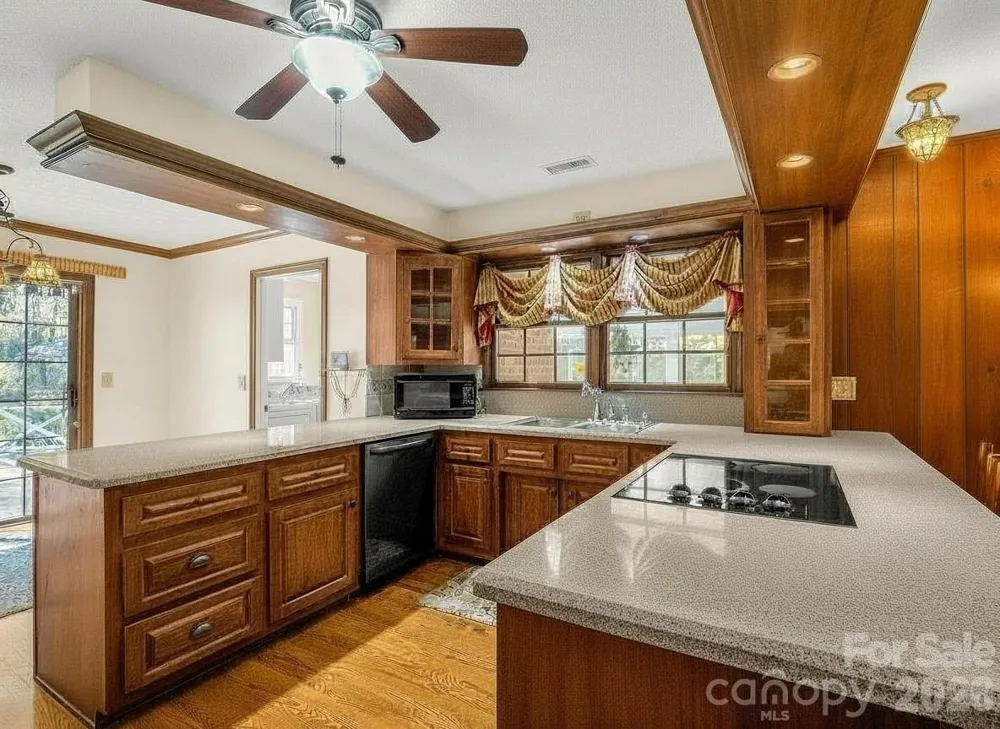 1867 Fruitland Road Hendersonville, NC 28792