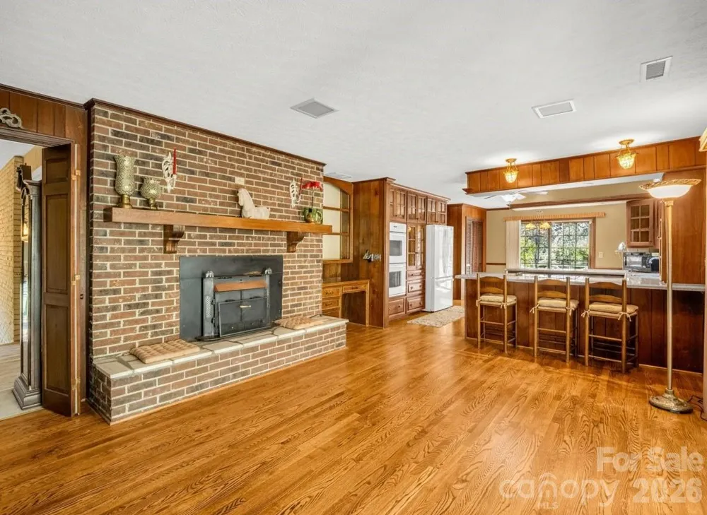 1867 Fruitland Road Hendersonville, NC 28792