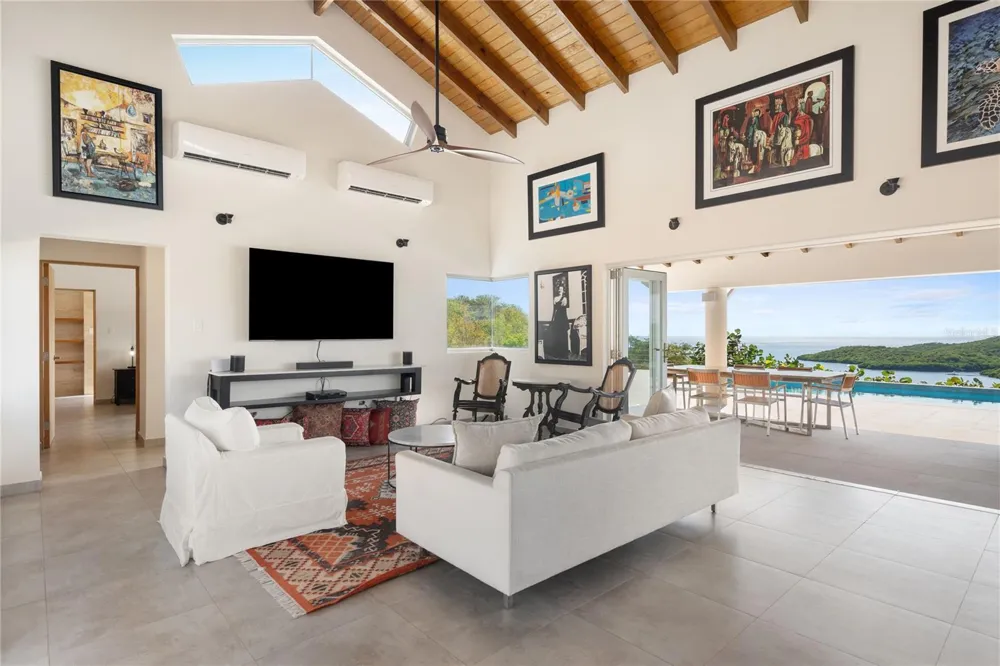 11 BARRIO FRAILES Culebra, PR 00775