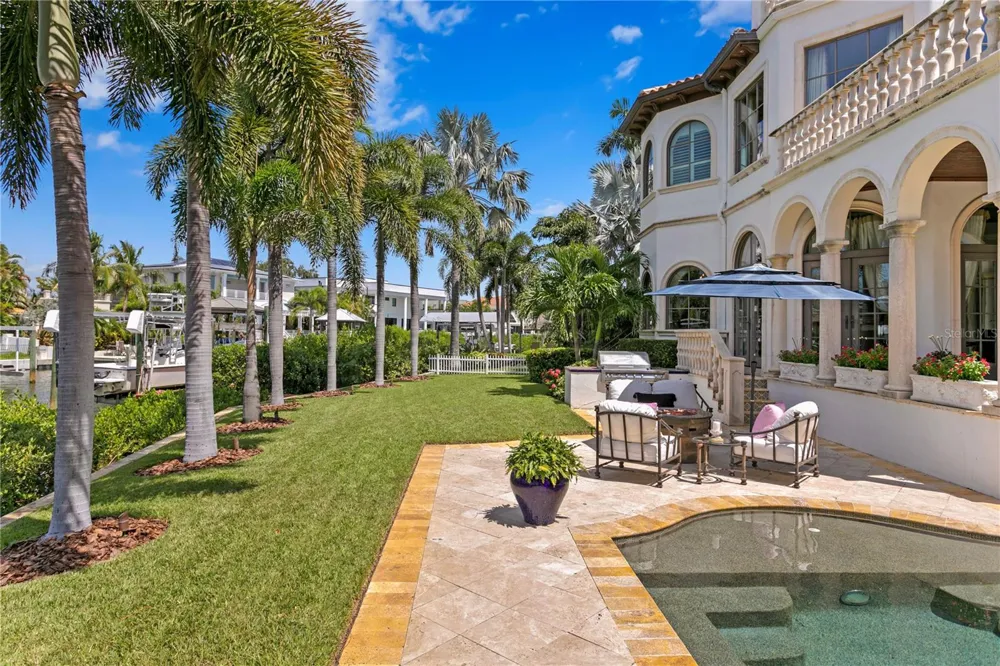 25 W SPANISH MAIN STREET Tampa, FL 33609