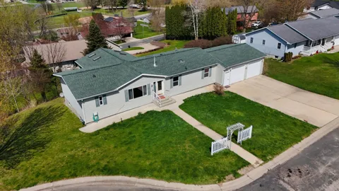 327 Parkside Drive SE