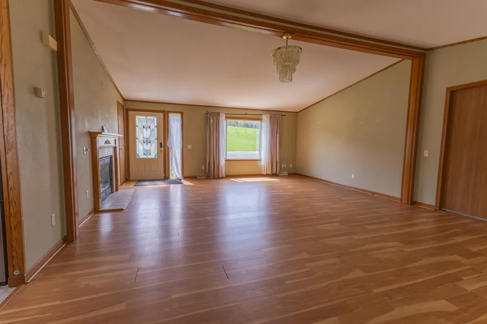 327 Parkside Drive SE Preston, MN 55965