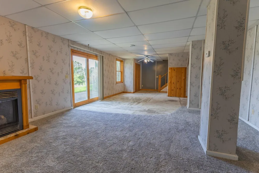327 Parkside Drive SE Preston, MN 55965