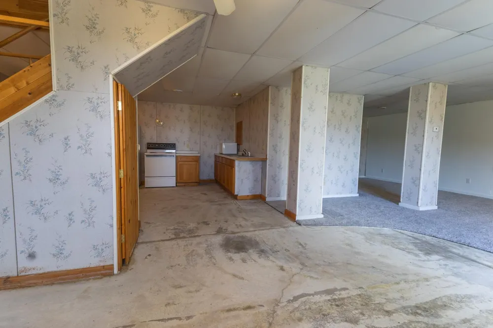 327 Parkside Drive SE Preston, MN 55965